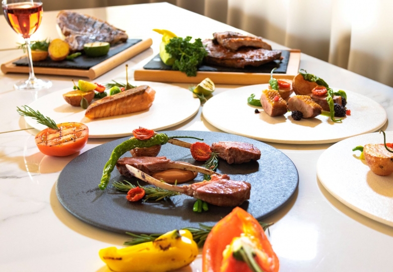 voco百元饗樂（ Stay voco, Stay Full）住房專案 +100元即可享用2客田園西餐廳半自助晚餐